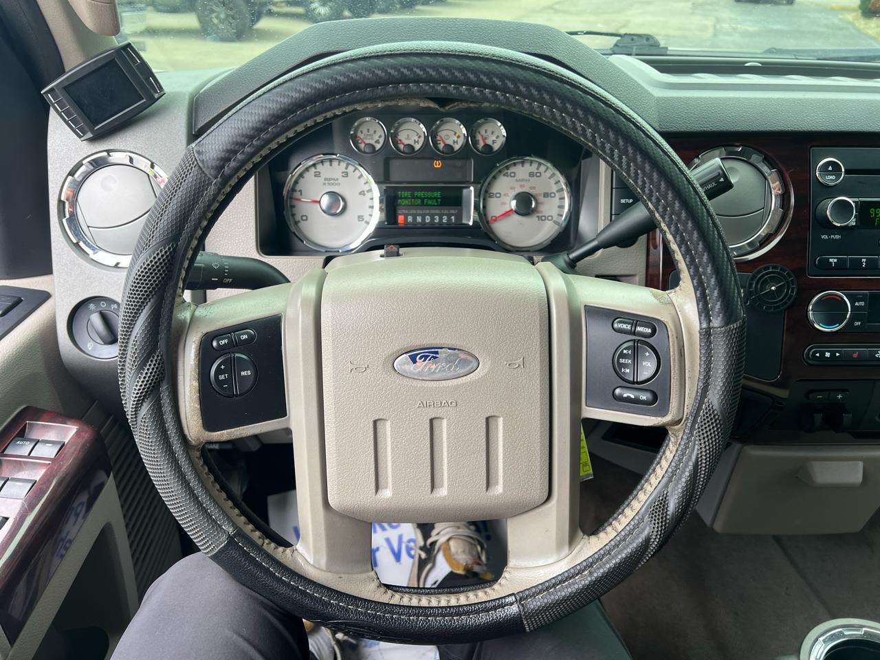 Ford Super Duty F-250 SRW 4WD Crew Cab 156" Lariat 2010