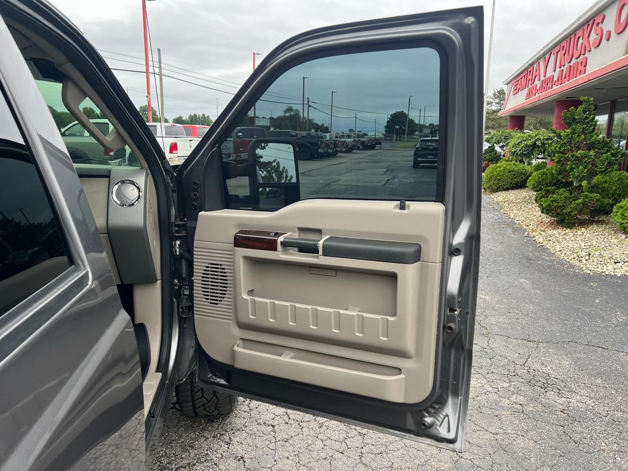 Ford Super Duty F-250 SRW 4WD Crew Cab 156" Lariat 2010