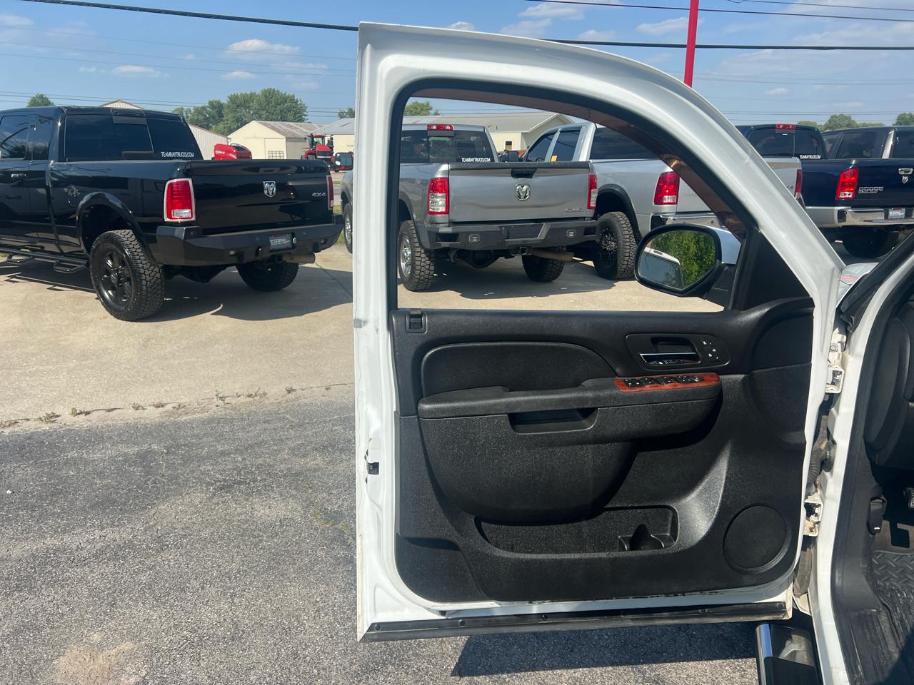 Chevrolet Silverado 1500 4WD Ext Cab 143.5" LTZ 2011