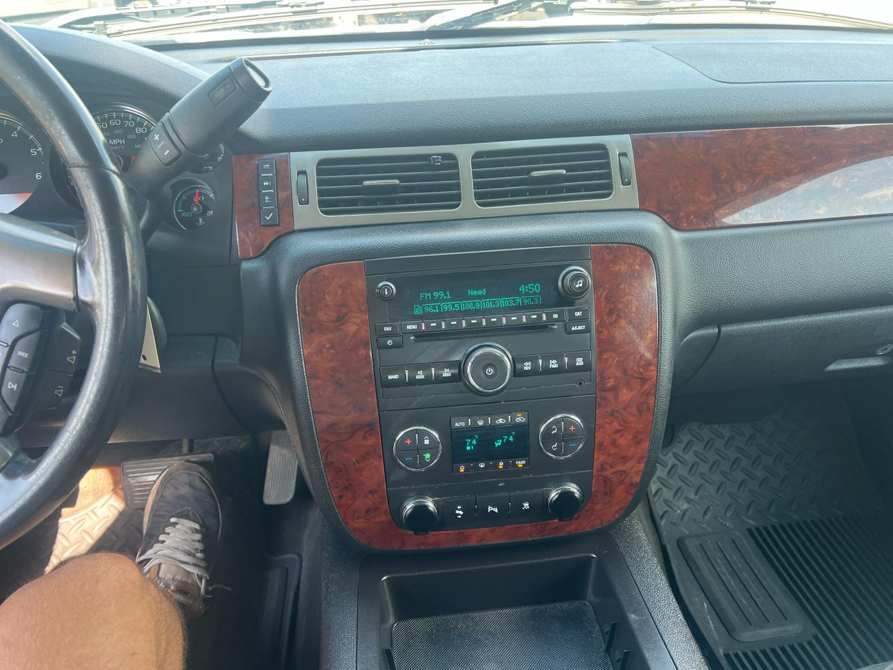 Chevrolet Silverado 1500 4WD Ext Cab 143.5" LTZ 2011