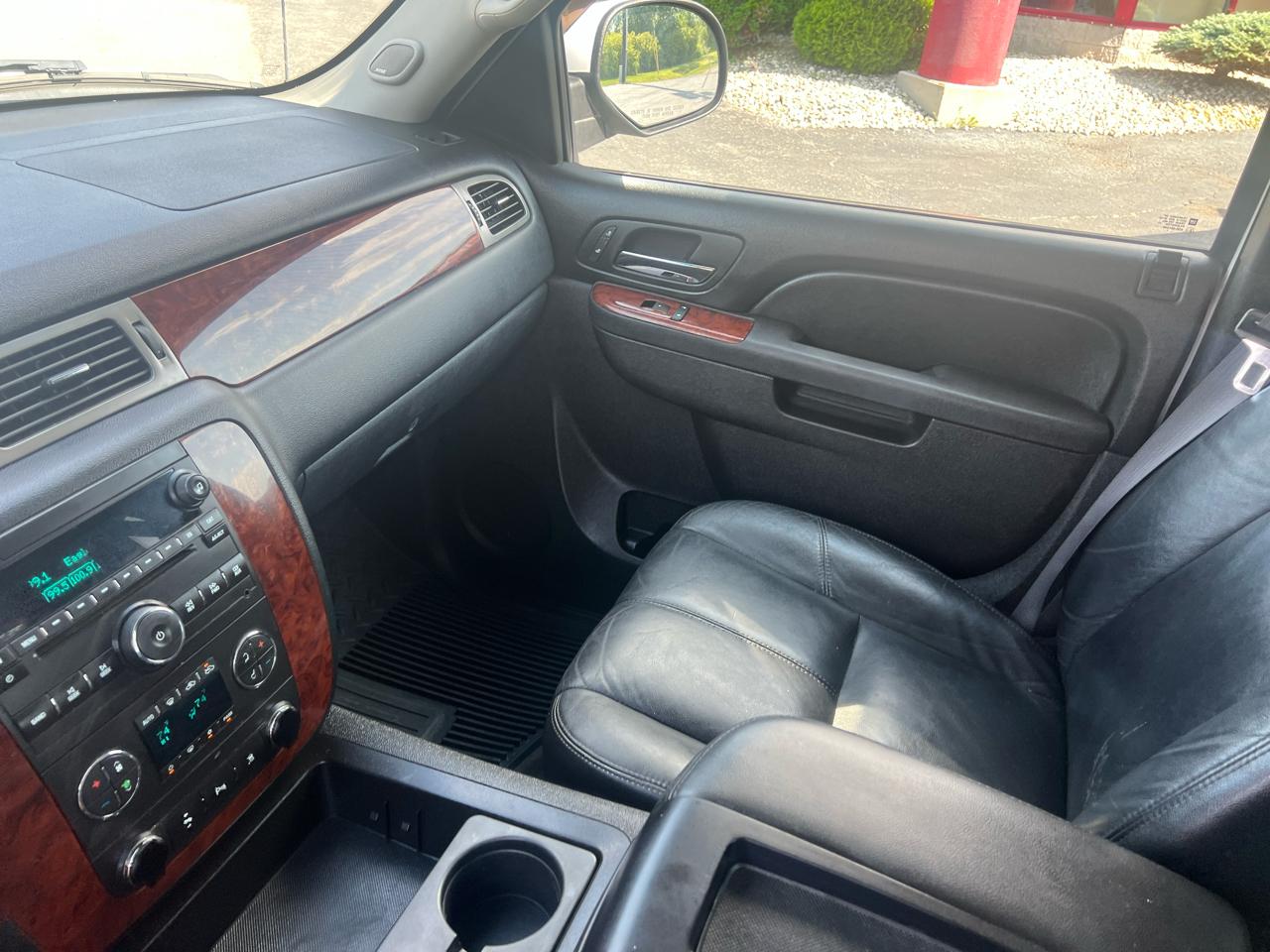 Chevrolet Silverado 1500 4WD Ext Cab 143.5" LTZ 2011