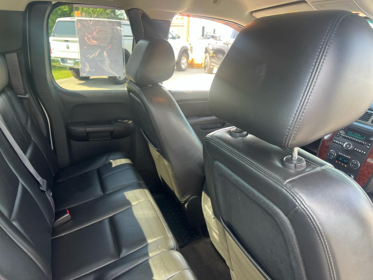 Chevrolet Silverado 1500 4WD Ext Cab 143.5" LTZ 2011