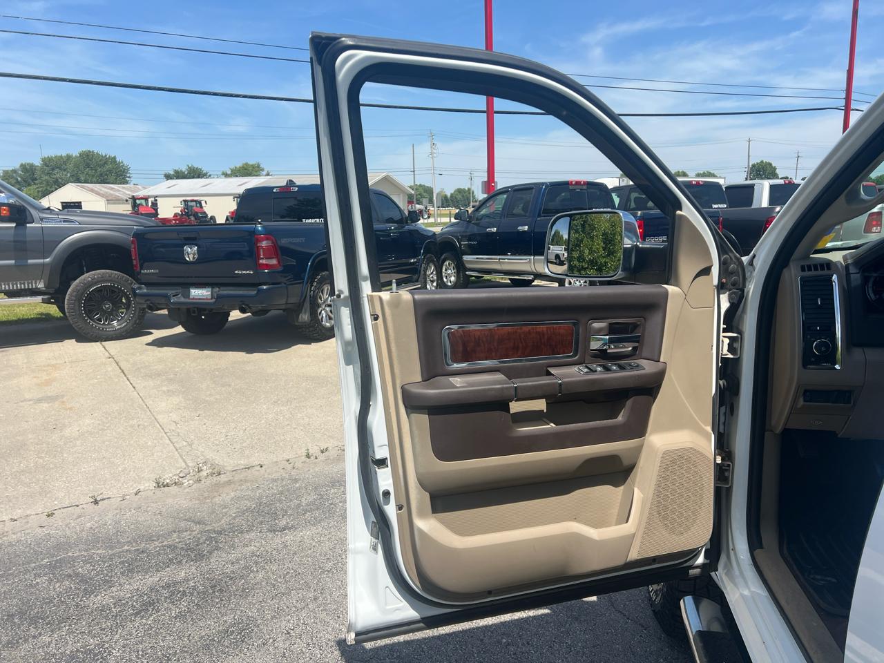 RAM 2500 4WD Crew Cab 149" Laramie 2012