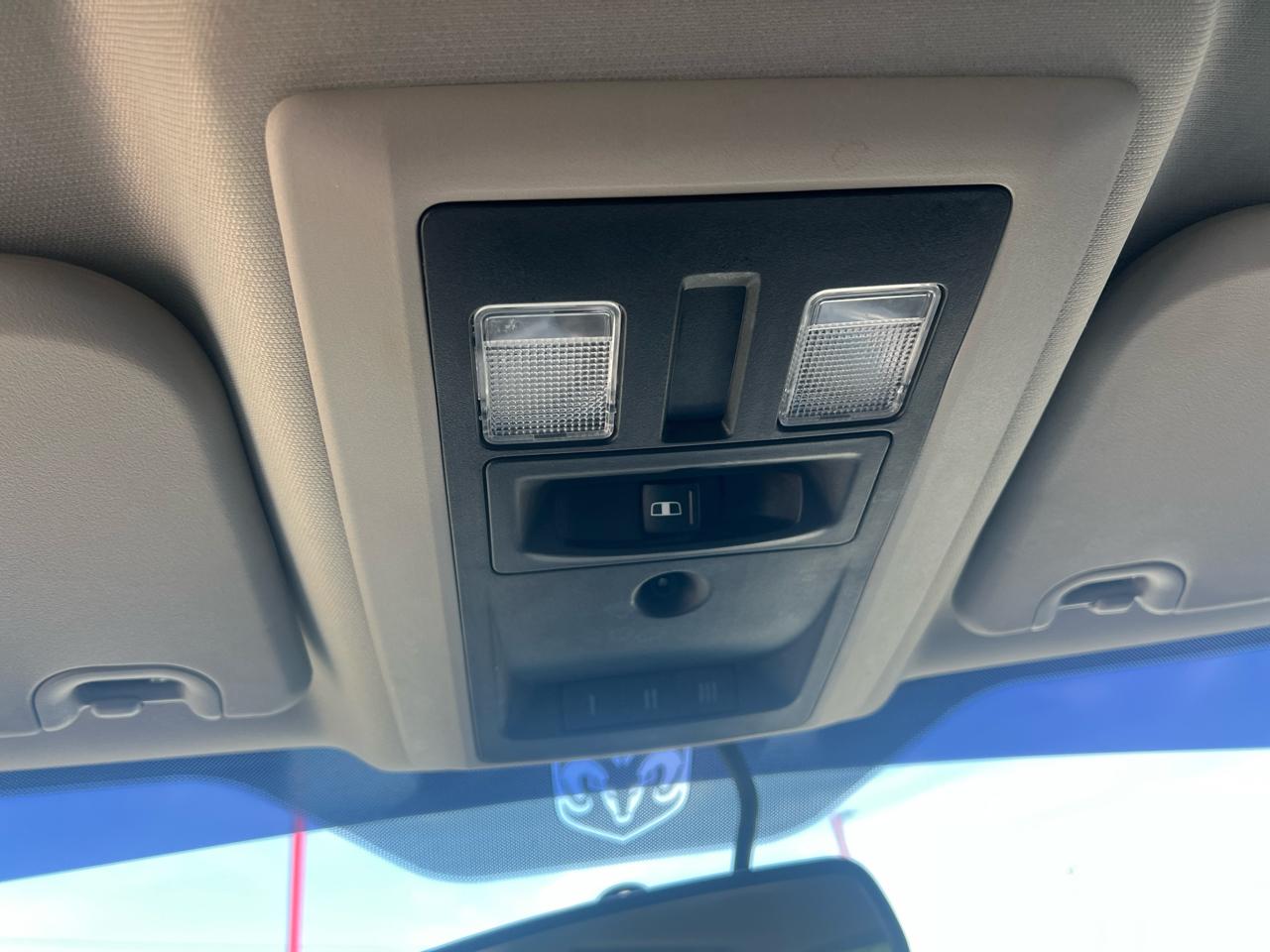 RAM 2500 4WD Crew Cab 149" Laramie 2012