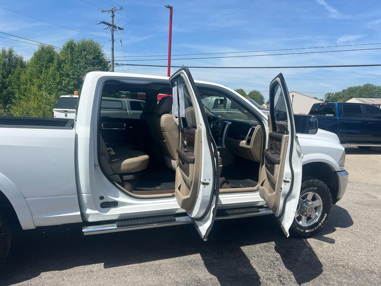 RAM 2500 4WD Crew Cab 149" Laramie 2012