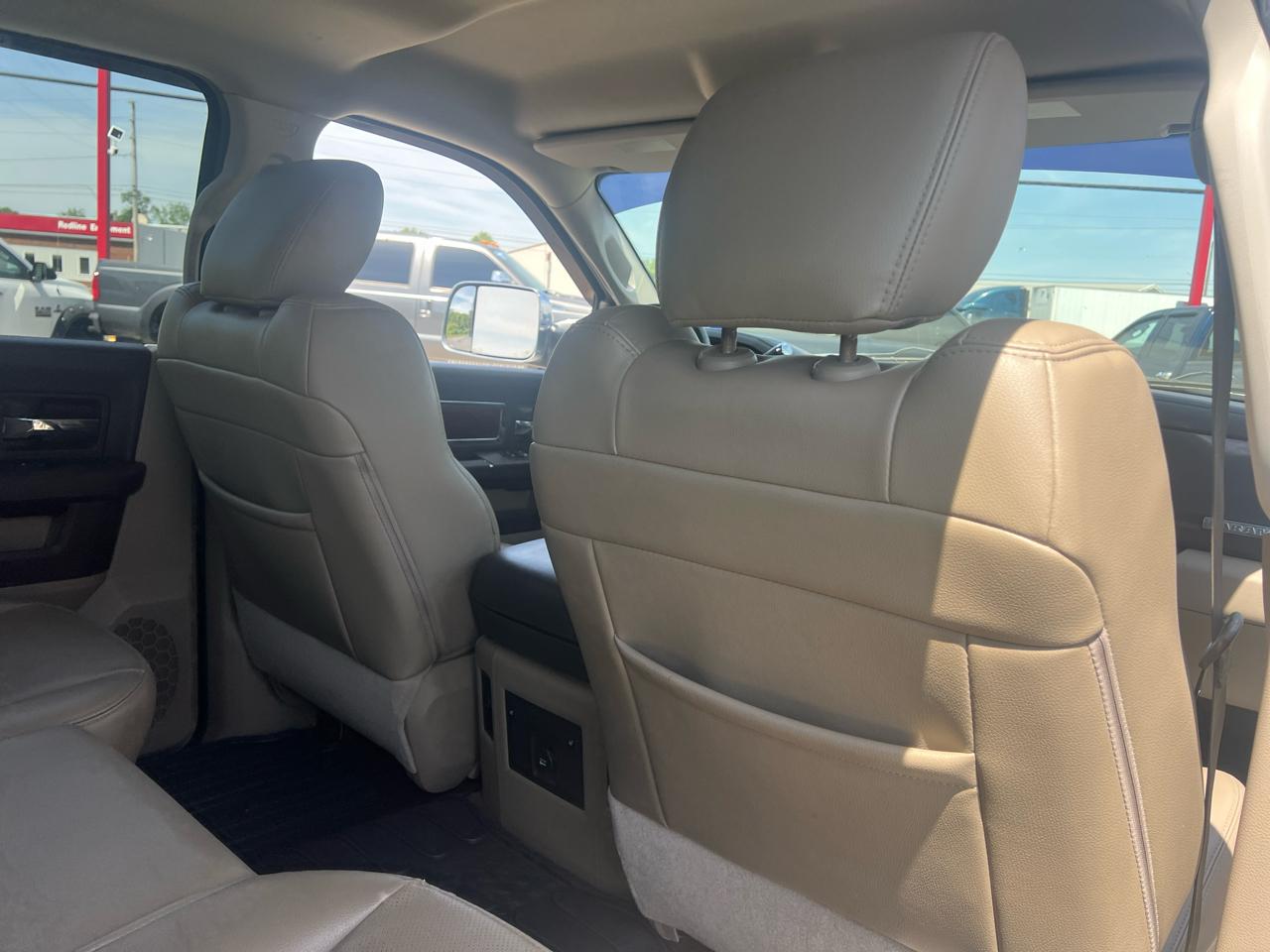 RAM 2500 4WD Crew Cab 149" Laramie 2012