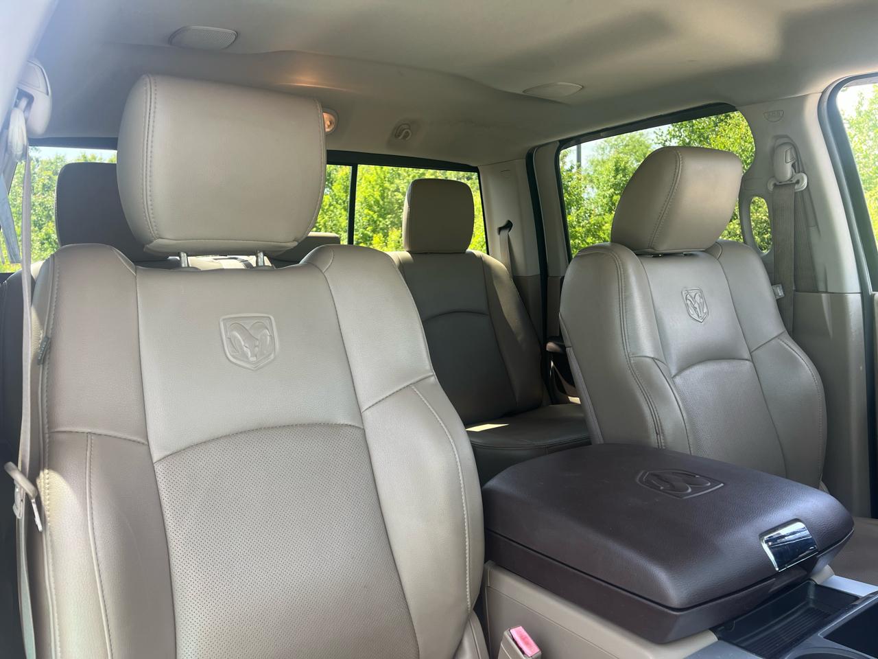 RAM 2500 4WD Crew Cab 149" Laramie 2012
