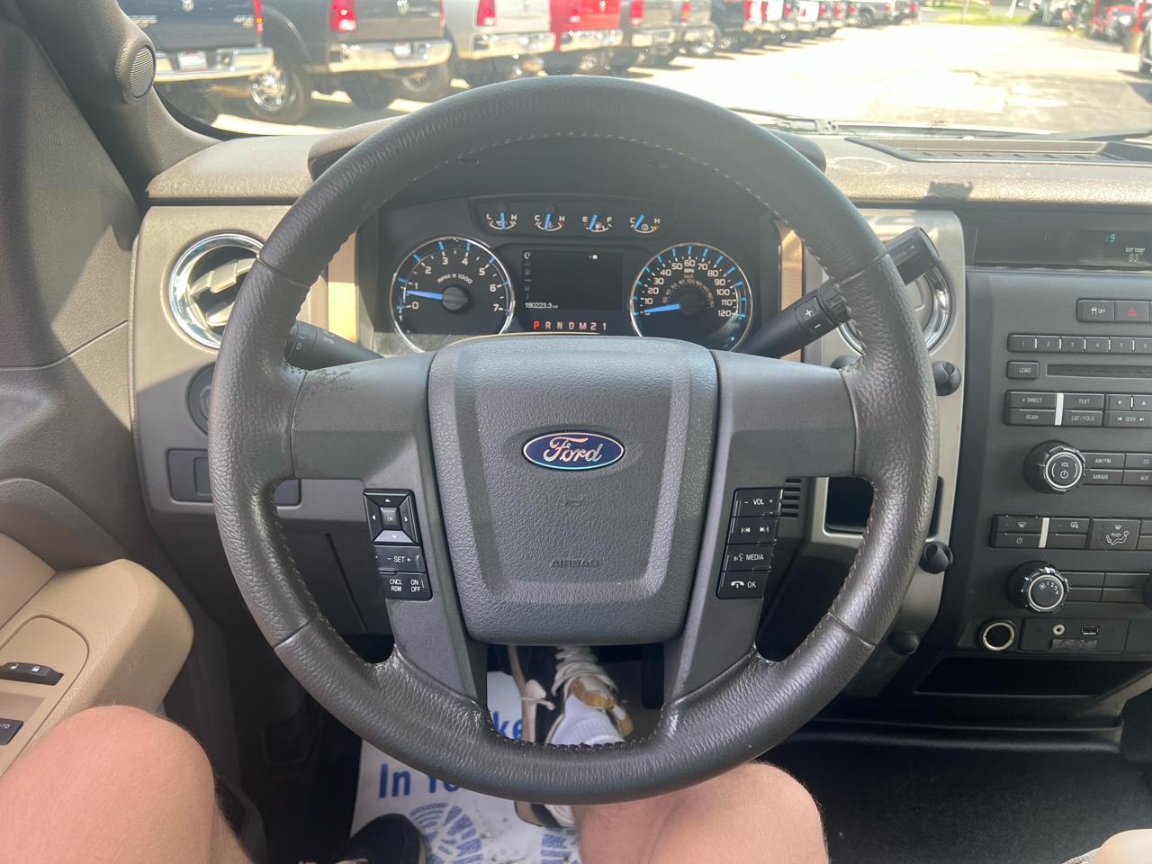 Ford F-150 4WD SuperCrew 145" XLT 2012