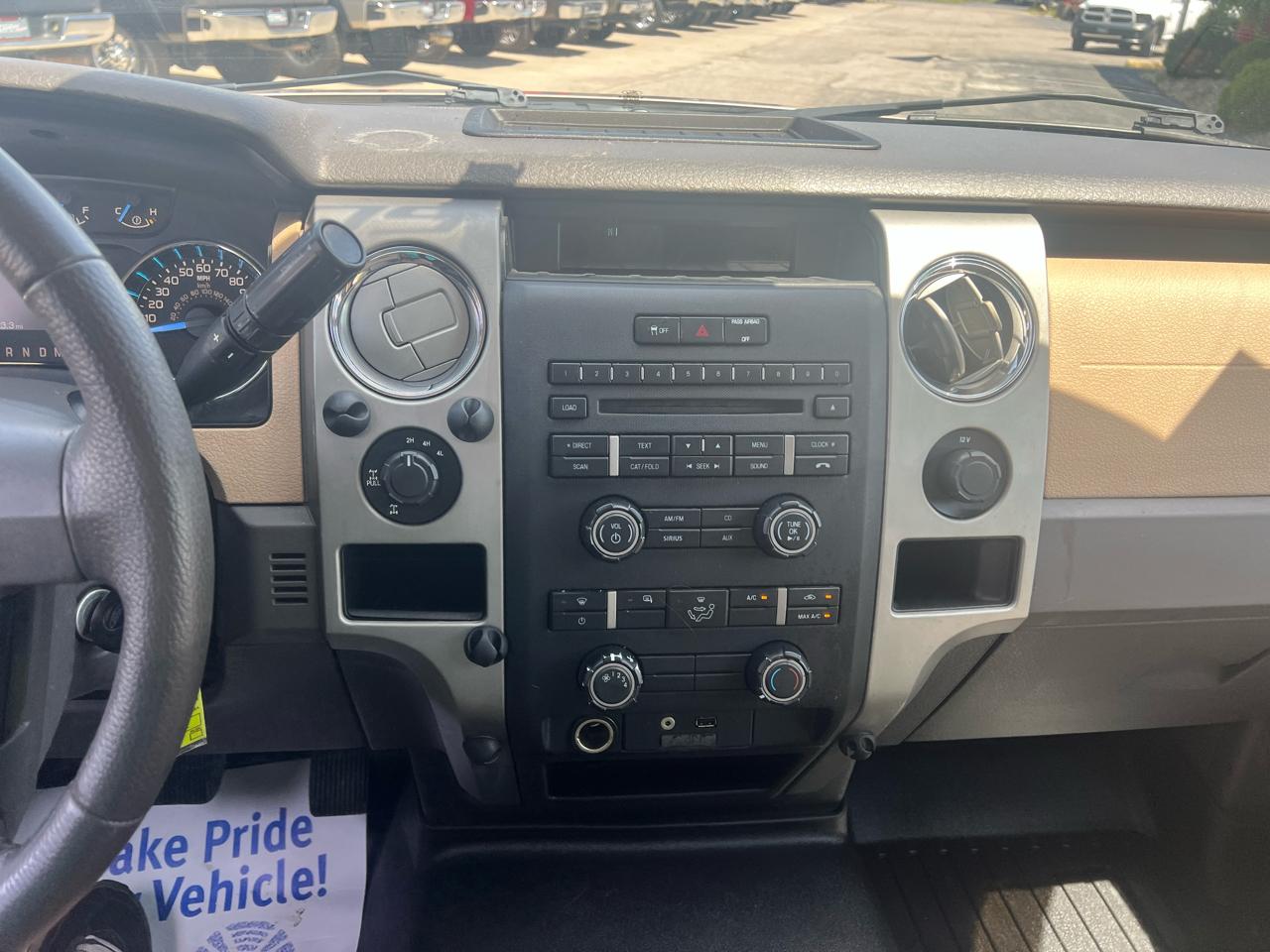 Ford F-150 4WD SuperCrew 145" XLT 2012