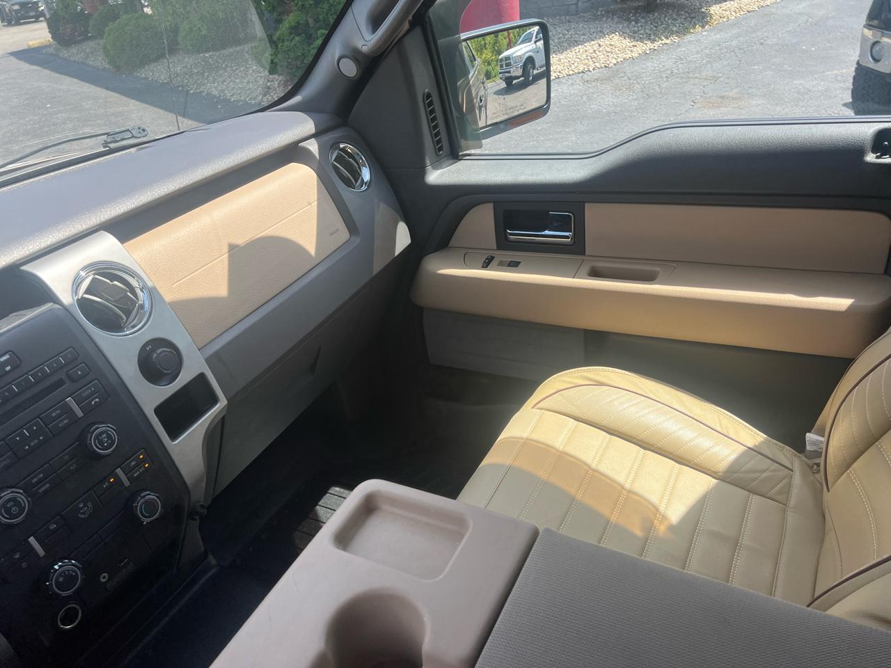 Ford F-150 4WD SuperCrew 145" XLT 2012