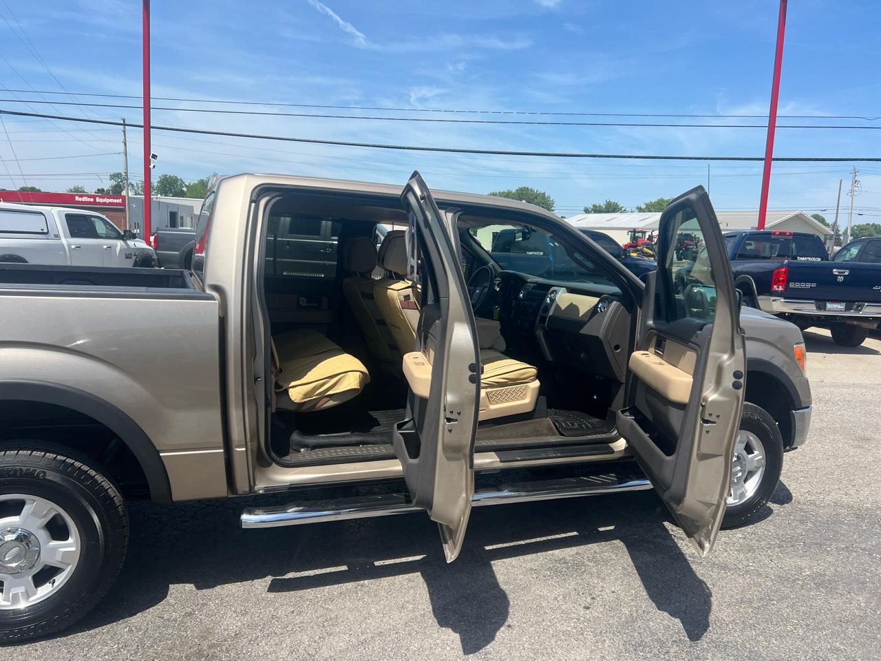 Ford F-150 4WD SuperCrew 145" XLT 2012