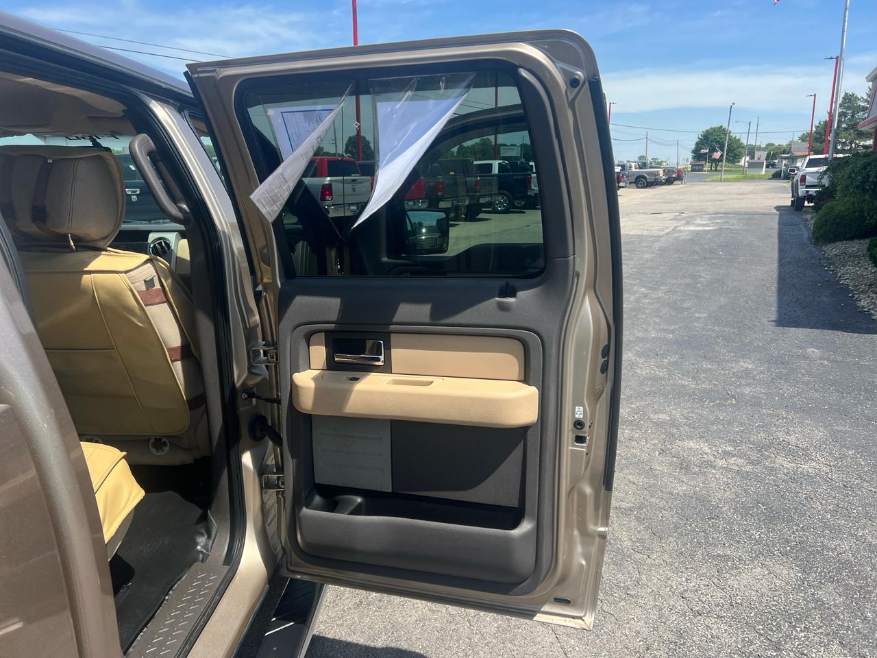 Ford F-150 4WD SuperCrew 145" XLT 2012