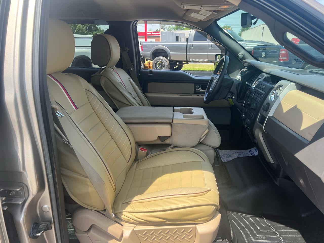 Ford F-150 4WD SuperCrew 145" XLT 2012