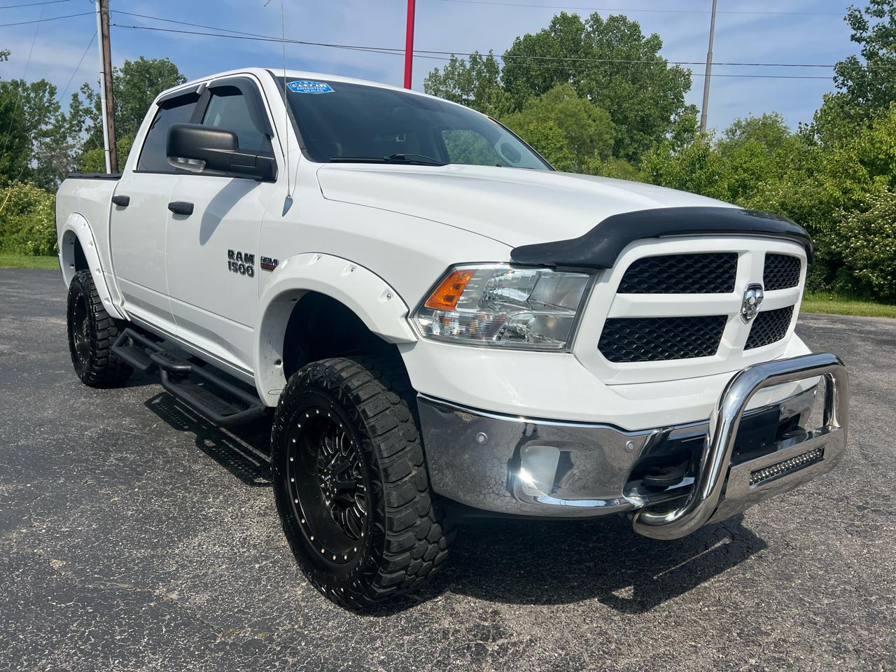 RAM 1500 4WD Crew Cab 140.5" Outdoorsman 2014