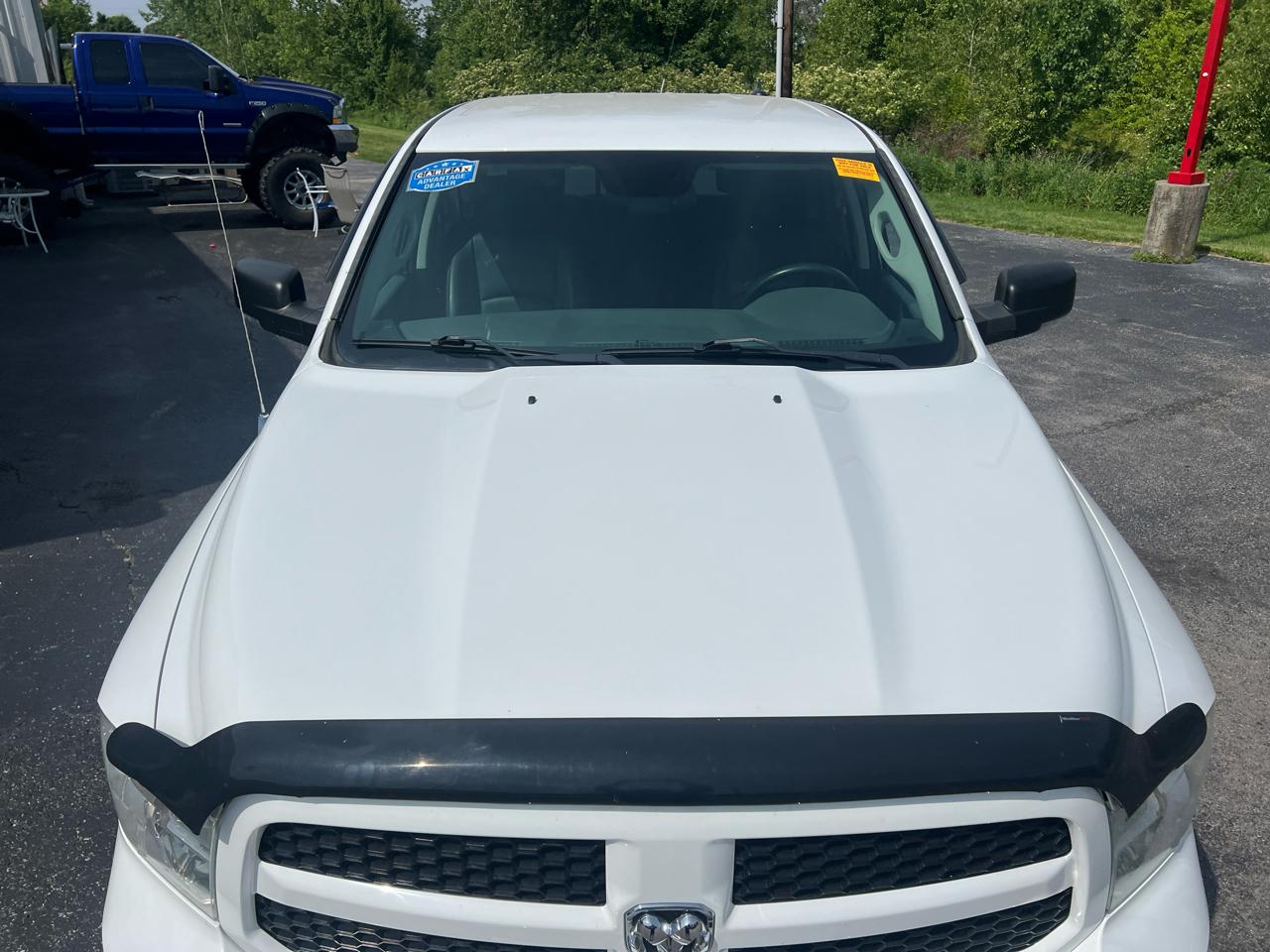 RAM 1500 4WD Crew Cab 140.5" Outdoorsman 2014