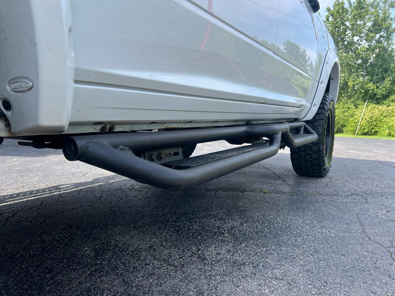 RAM 1500 4WD Crew Cab 140.5" Outdoorsman 2014