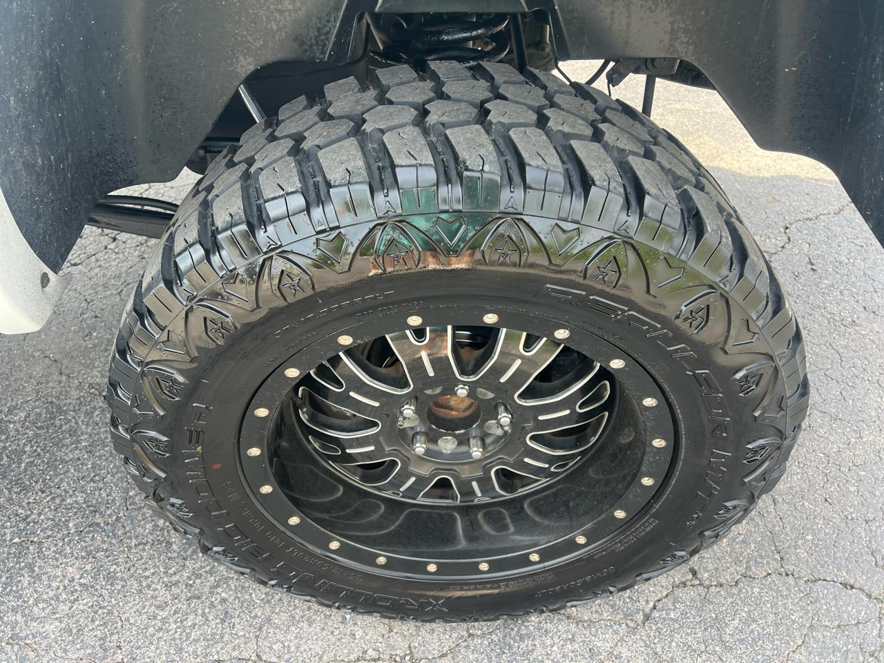 RAM 1500 4WD Crew Cab 140.5" Outdoorsman 2014