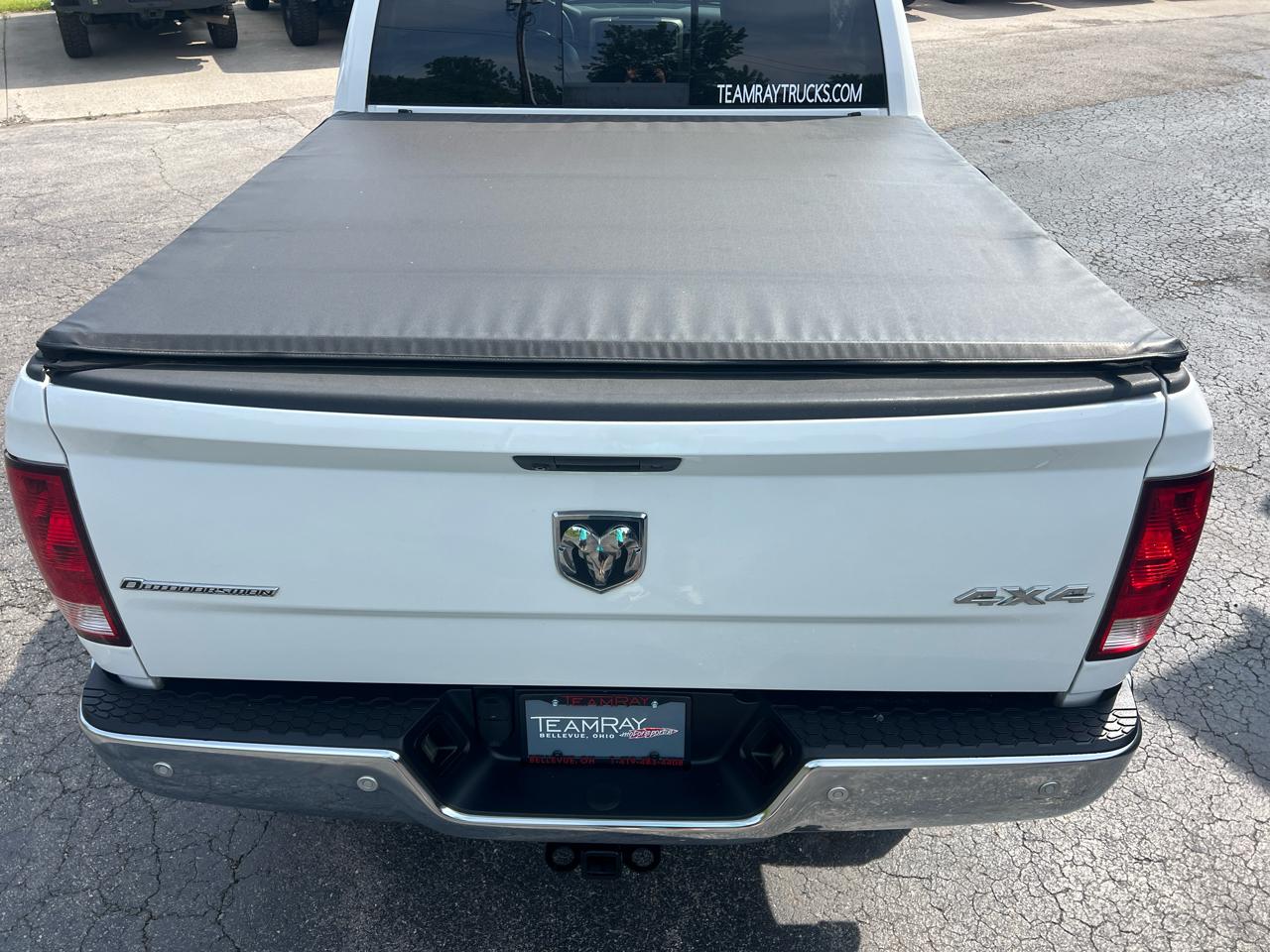 RAM 1500 4WD Crew Cab 140.5" Outdoorsman 2014