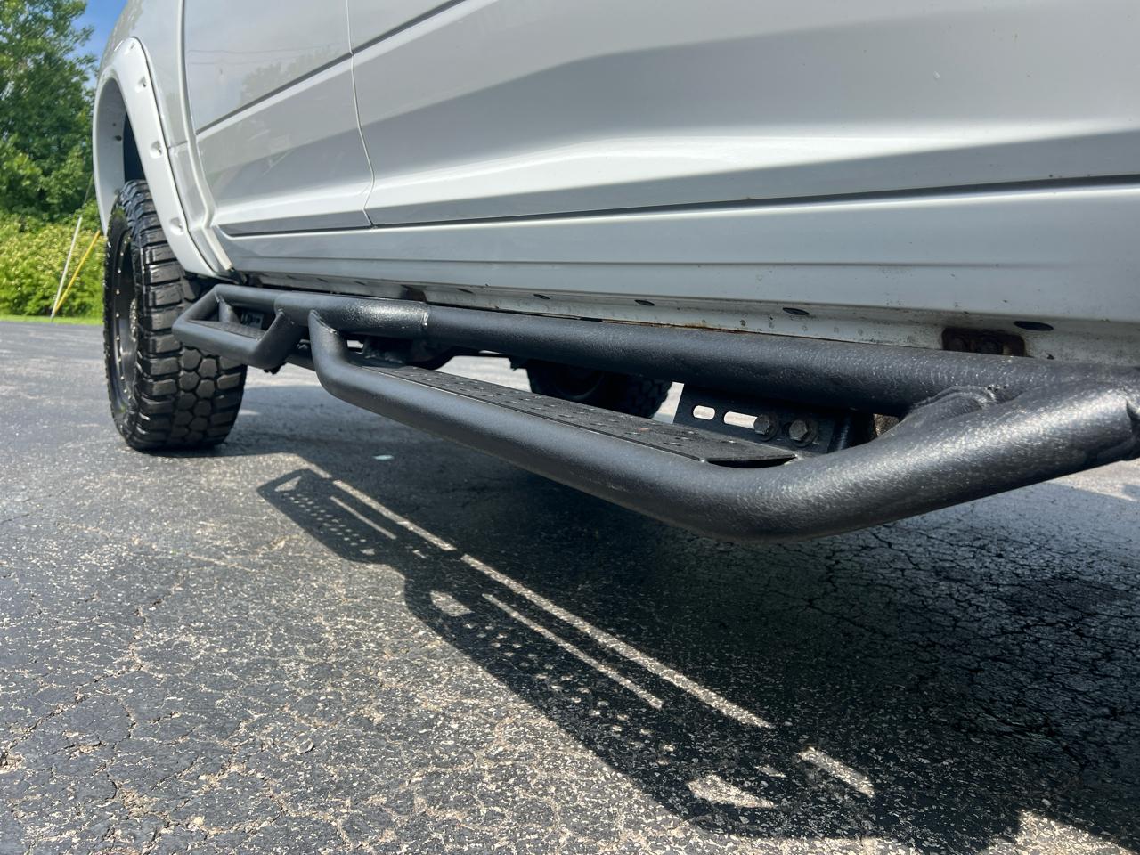 RAM 1500 4WD Crew Cab 140.5" Outdoorsman 2014