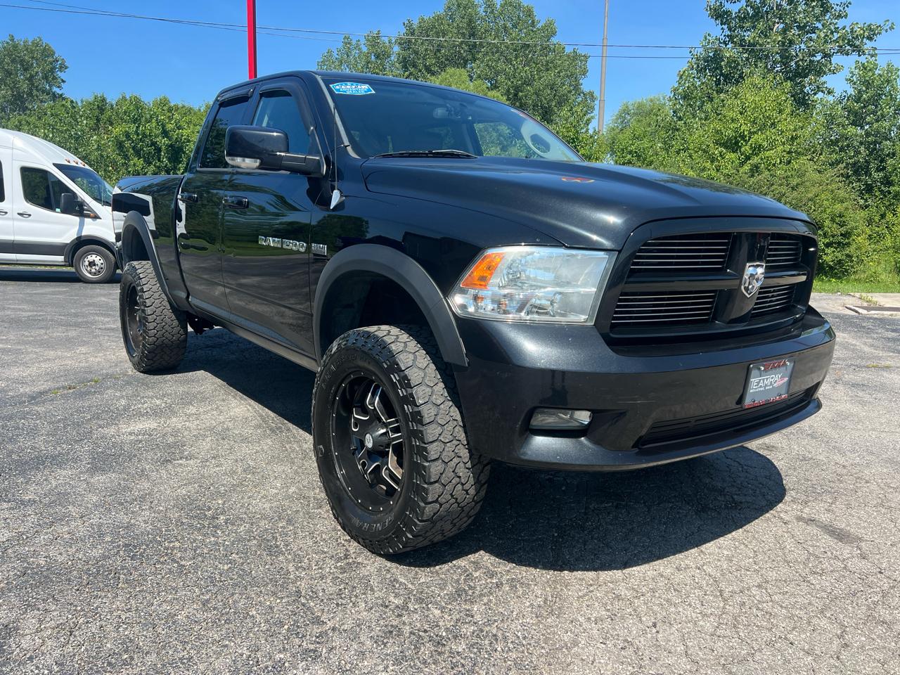 RAM 1500 4WD Quad Cab 140.5" Sport 2011