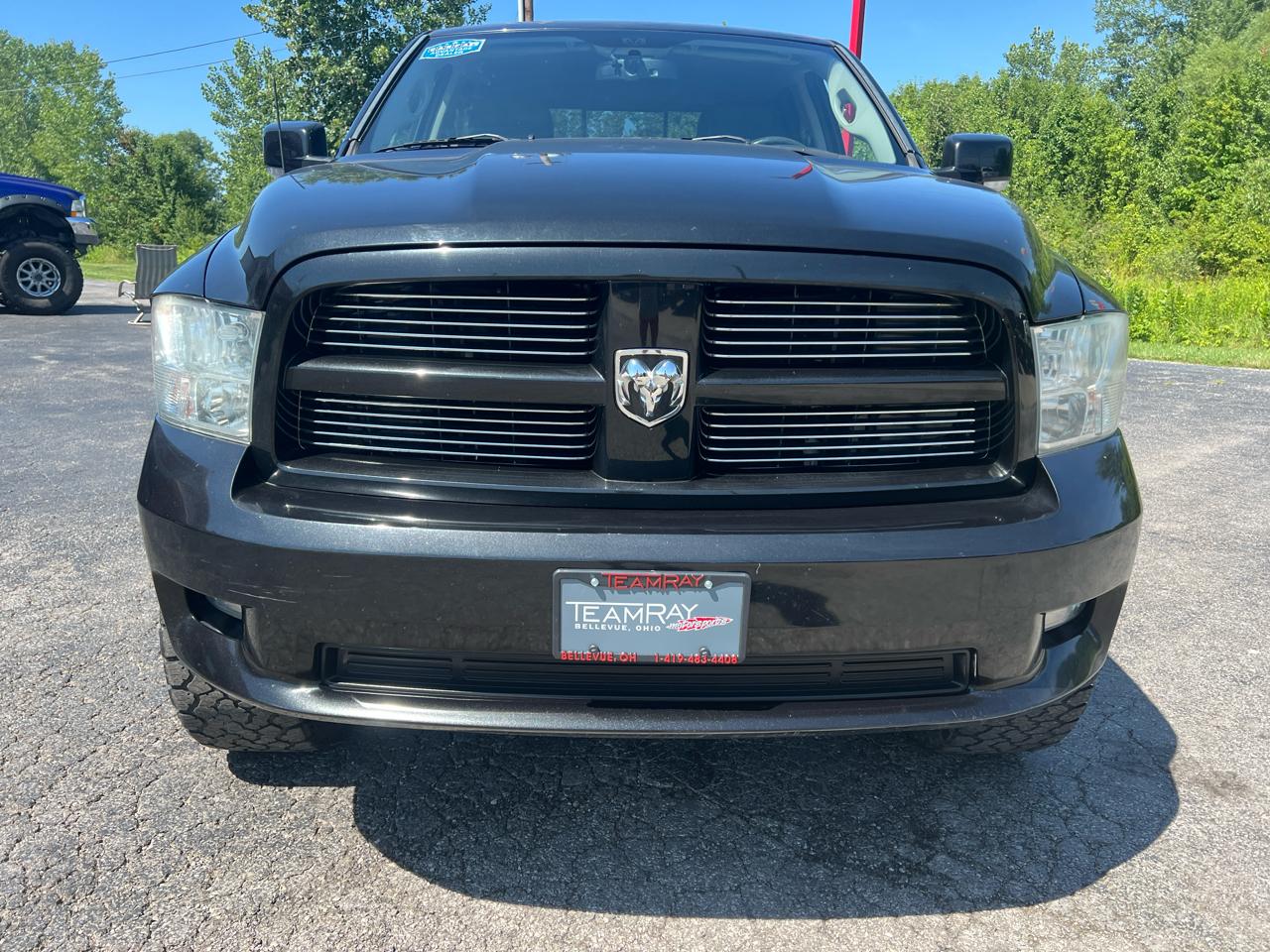 RAM 1500 4WD Quad Cab 140.5" Sport 2011