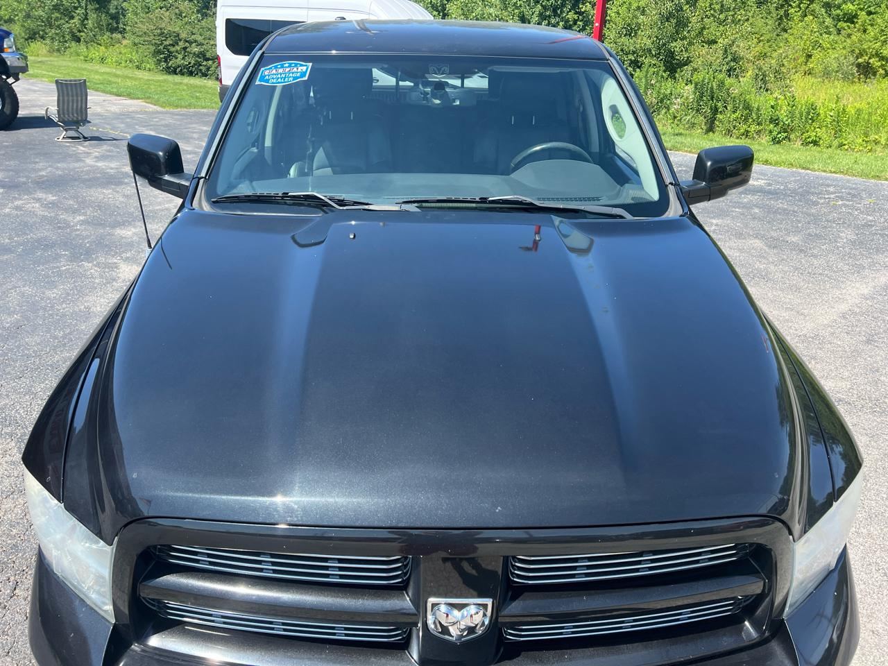 RAM 1500 4WD Quad Cab 140.5" Sport 2011