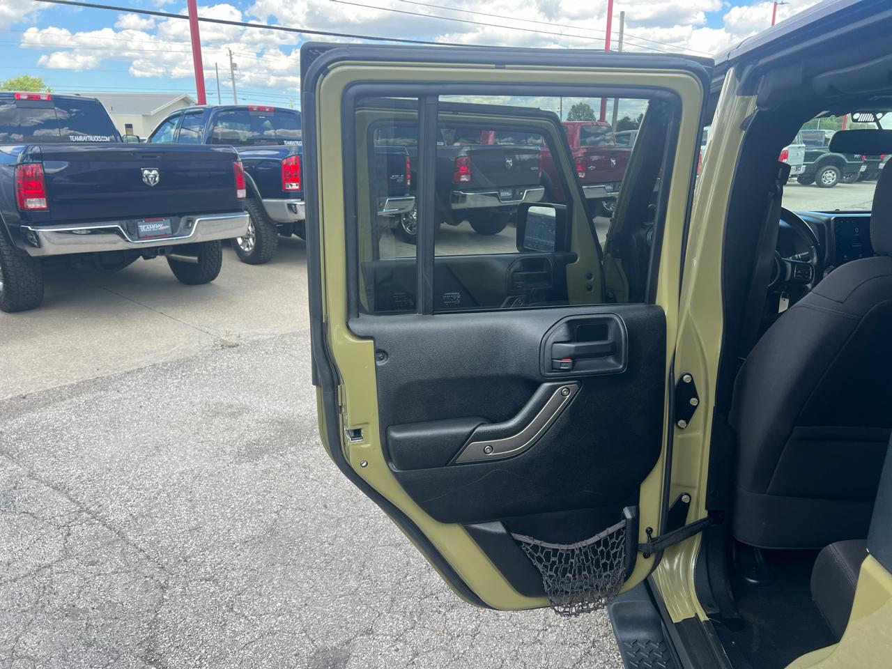 Jeep Wrangler Unlimited 4WD 4dr Sport 2013