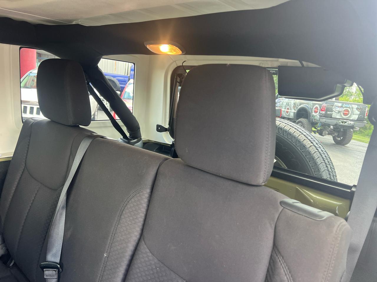 Jeep Wrangler Unlimited 4WD 4dr Sport 2013