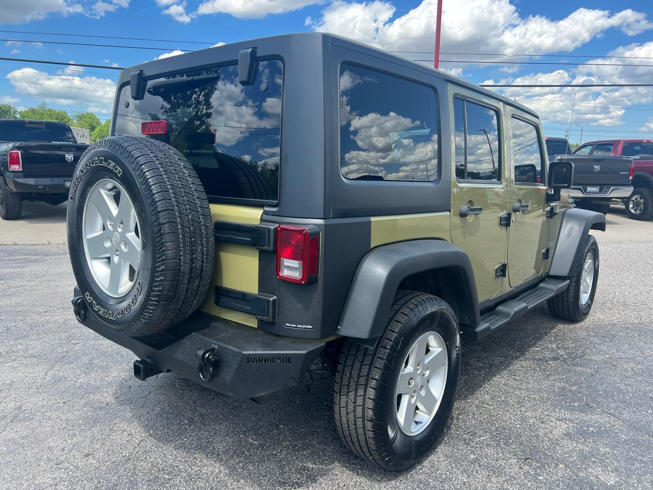 Jeep Wrangler Unlimited 4WD 4dr Sport 2013
