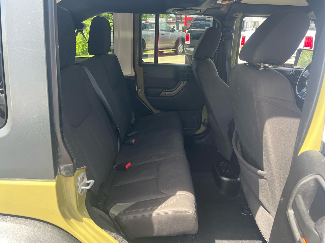 Jeep Wrangler Unlimited 4WD 4dr Sport 2013