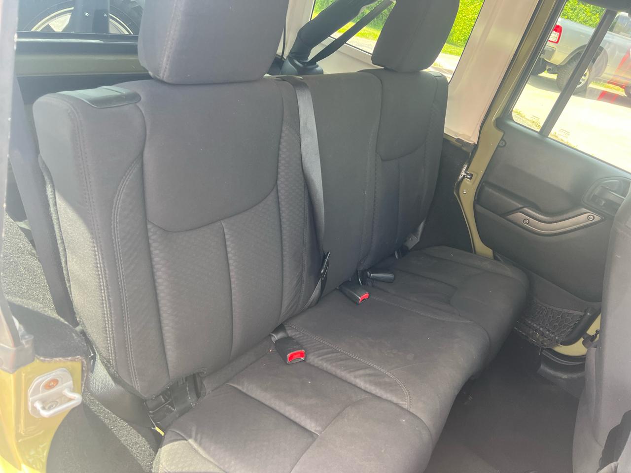 Jeep Wrangler Unlimited 4WD 4dr Sport 2013