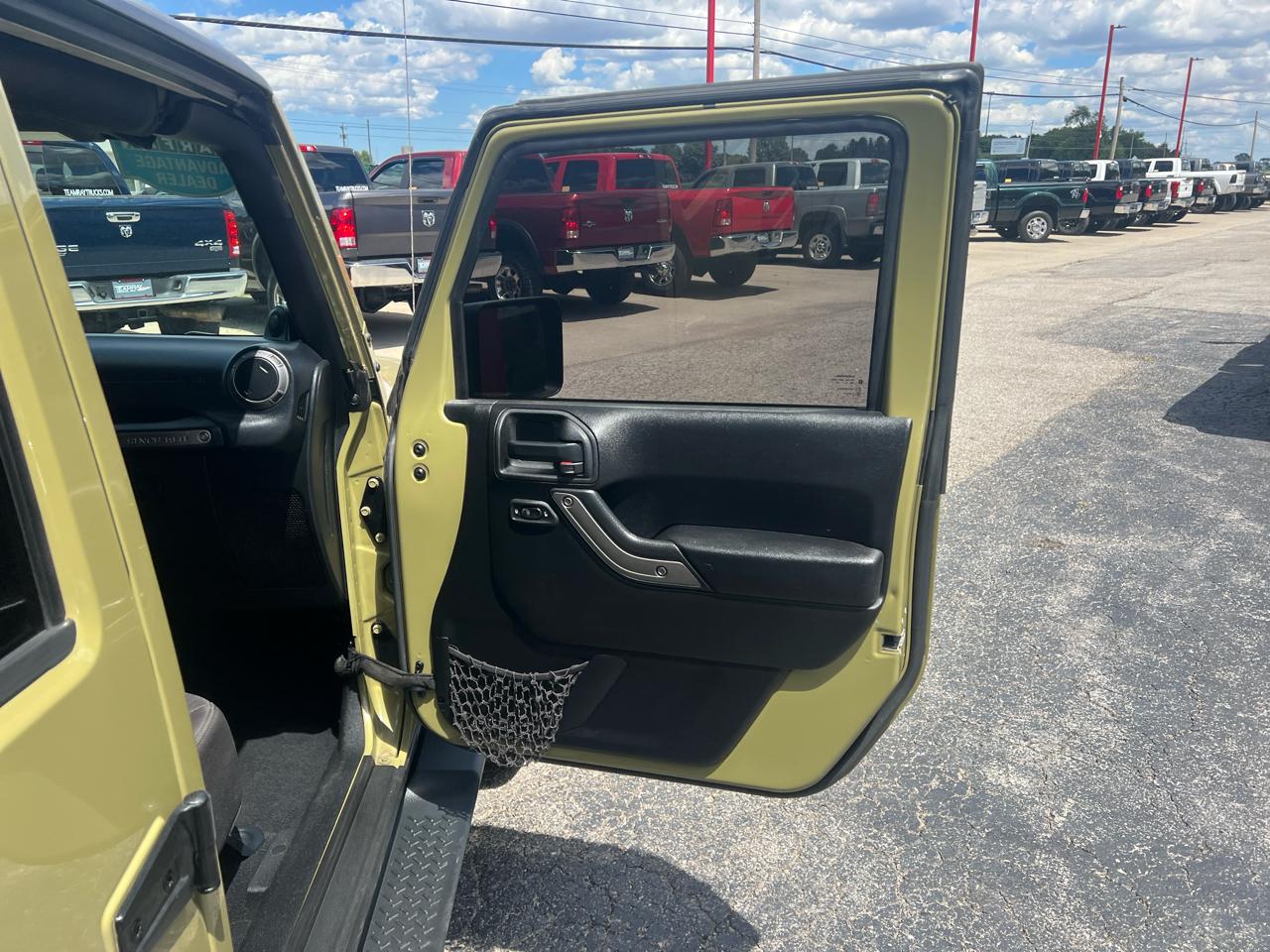 Jeep Wrangler Unlimited 4WD 4dr Sport 2013