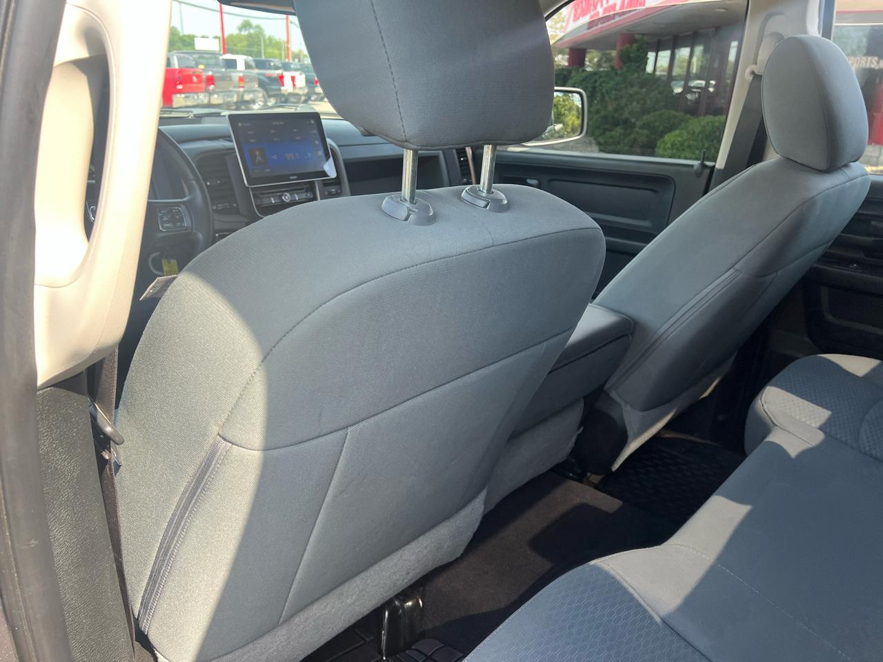 RAM 1500 Express 4x4 Quad Cab 6'4" Box 2018