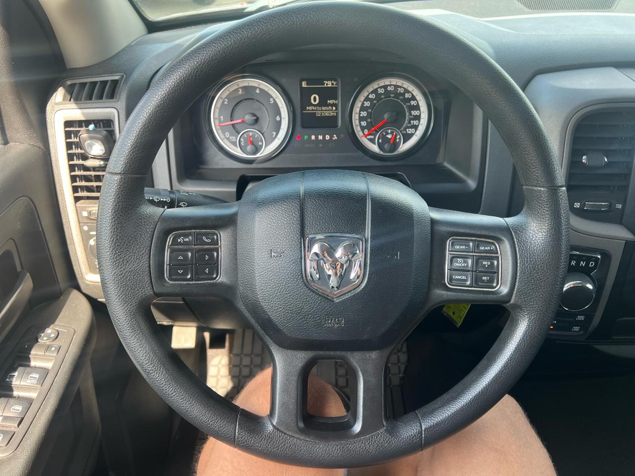 RAM 1500 Express 4x4 Quad Cab 6'4" Box 2018