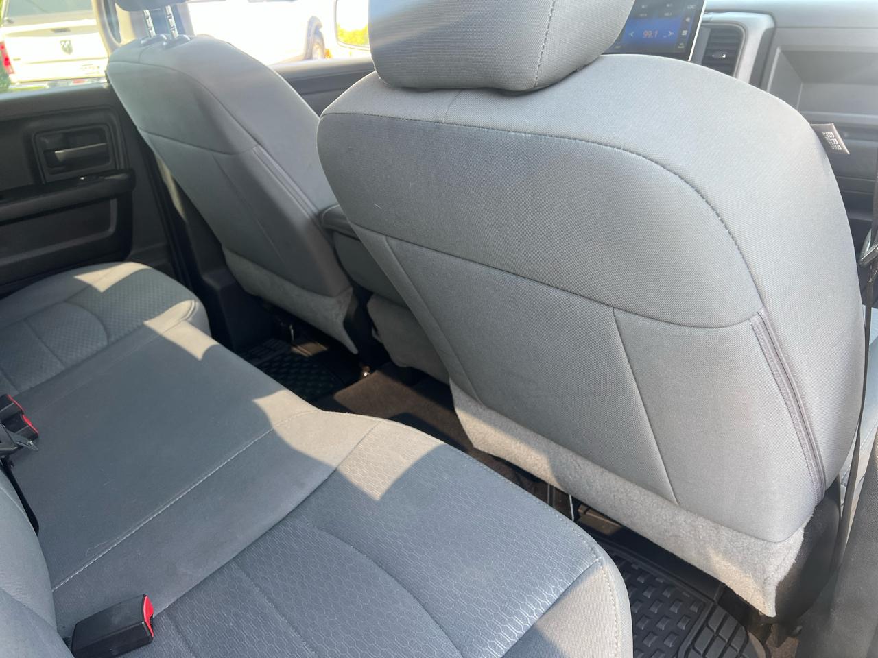 RAM 1500 Express 4x4 Quad Cab 6'4" Box 2018
