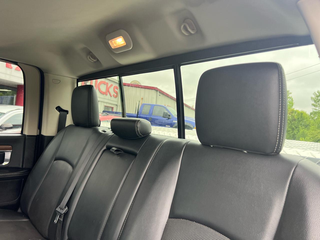 RAM 2500 4WD Crew Cab 149" Laramie 2014