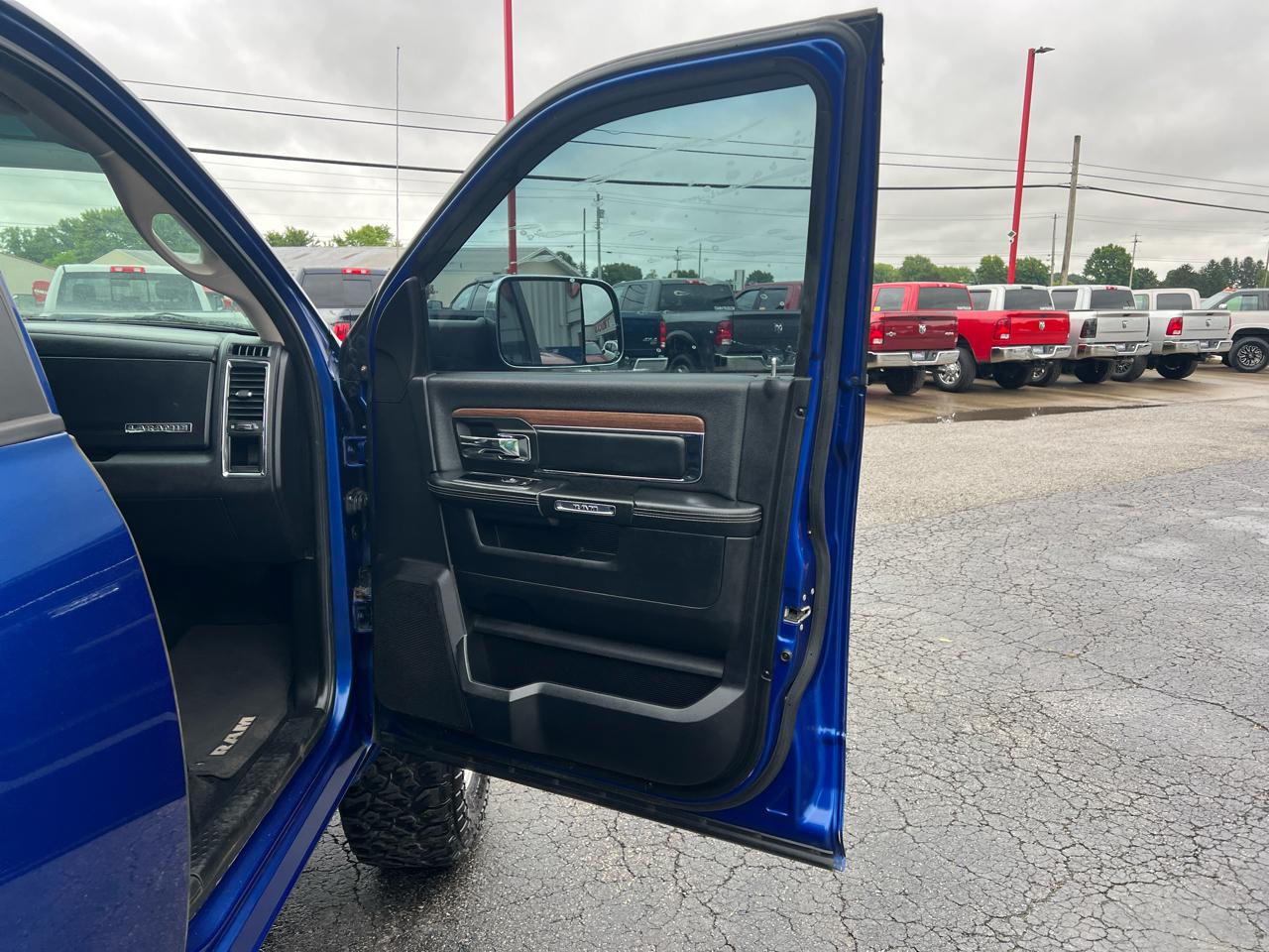 RAM 2500 4WD Crew Cab 149" Laramie 2014
