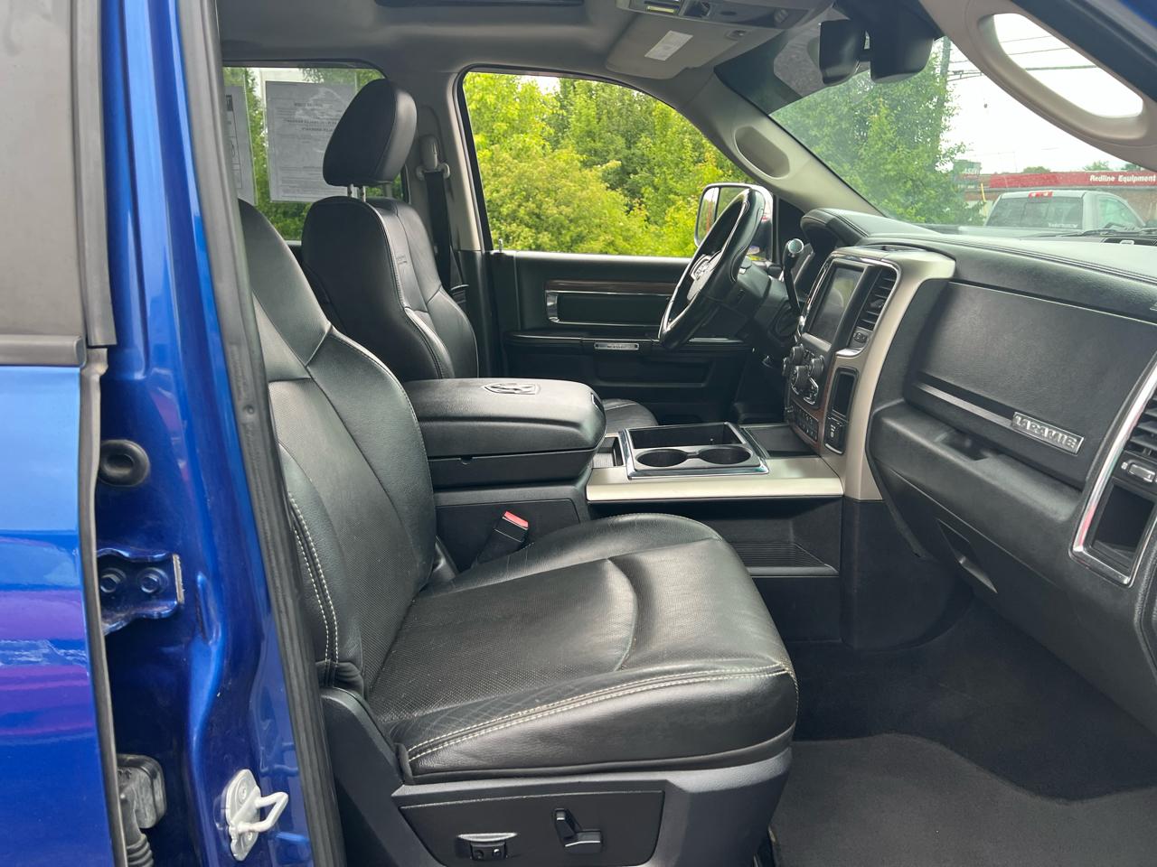 RAM 2500 4WD Crew Cab 149" Laramie 2014