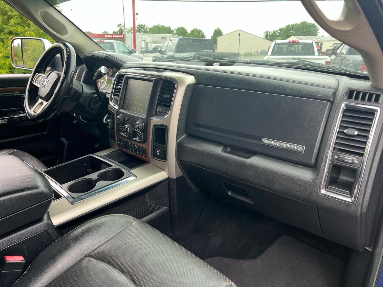 RAM 2500 4WD Crew Cab 149" Laramie 2014