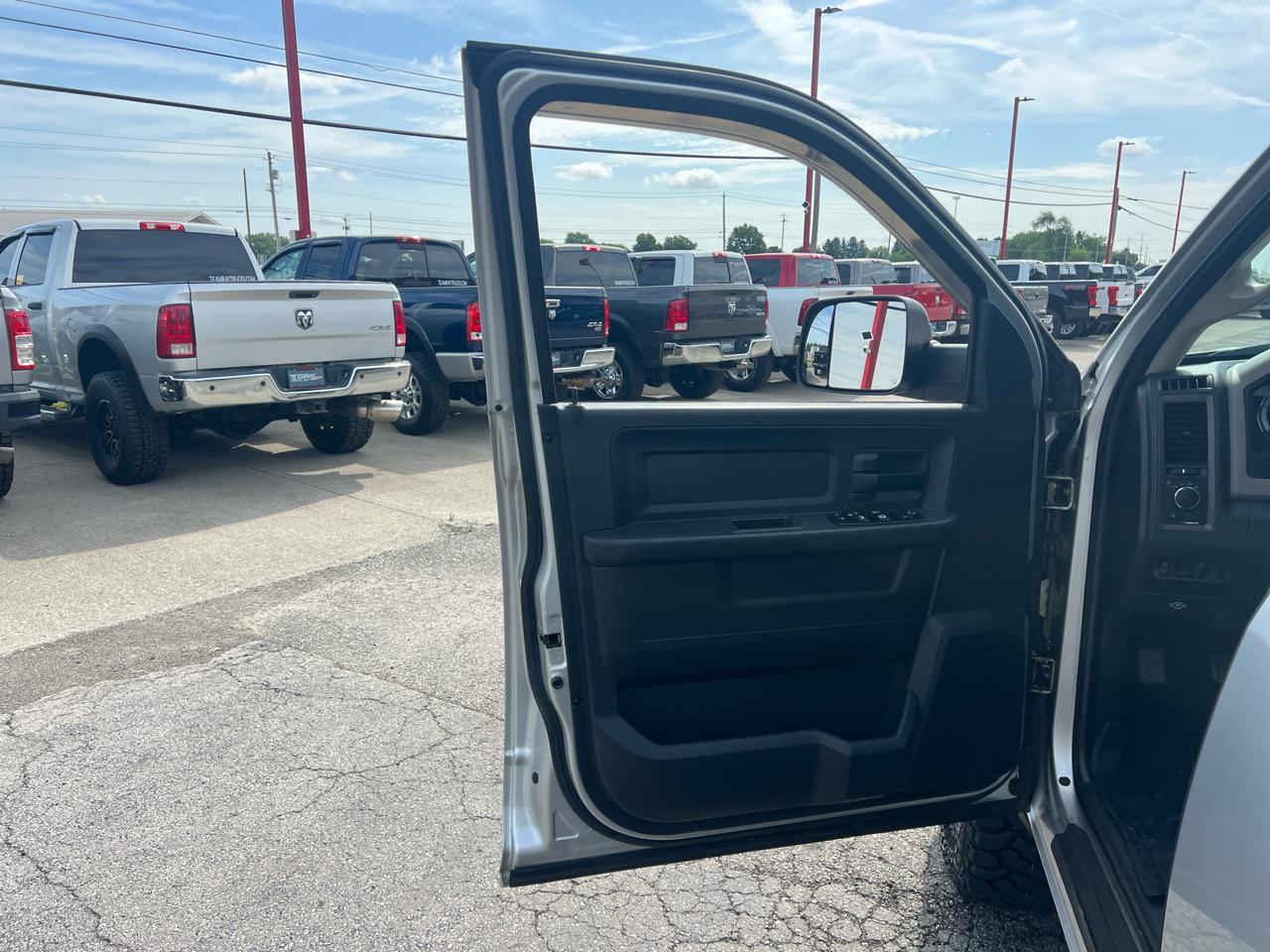Dodge Ram 2500 4WD Crew Cab 149" ST 2010