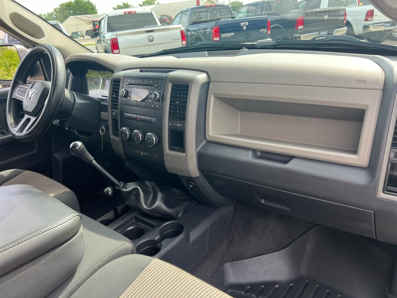 Dodge Ram 2500 4WD Crew Cab 149" ST 2010