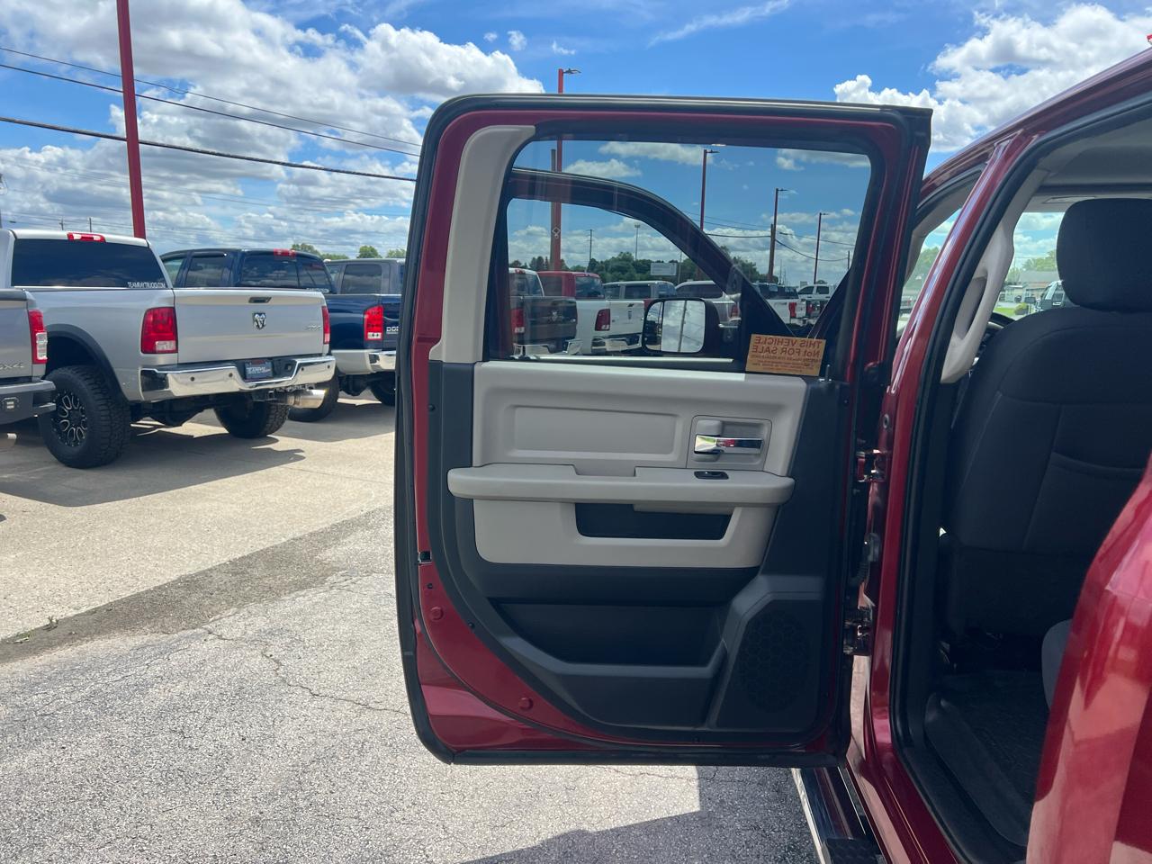 RAM 2500 4WD Crew Cab 149" Lone Star 2012