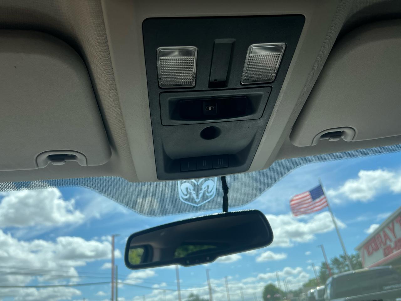 RAM 2500 4WD Crew Cab 149" Lone Star 2012