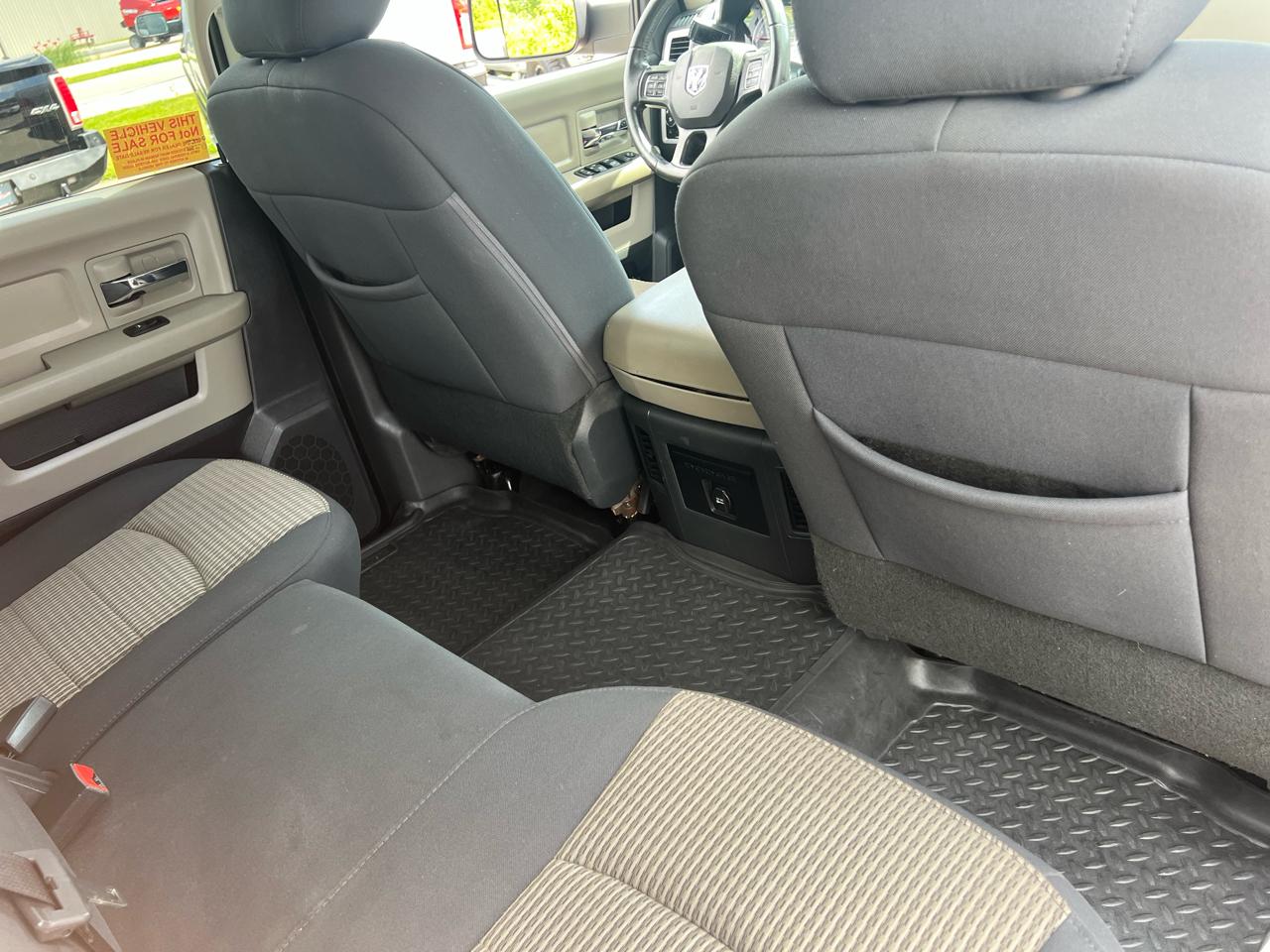 RAM 2500 4WD Crew Cab 149" Lone Star 2012