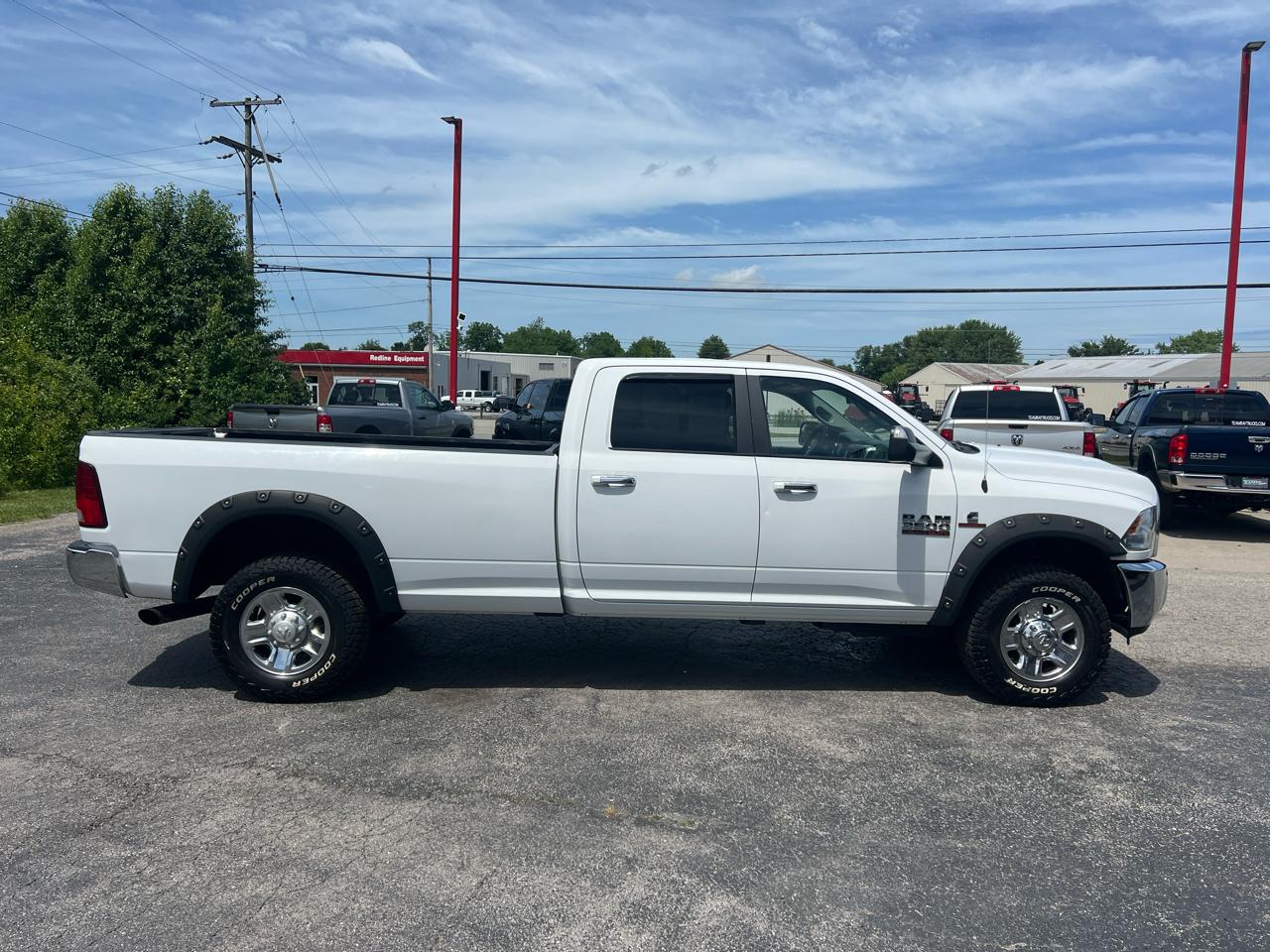 RAM 3500 SLT 4x4 Crew Cab 8' Box 2017