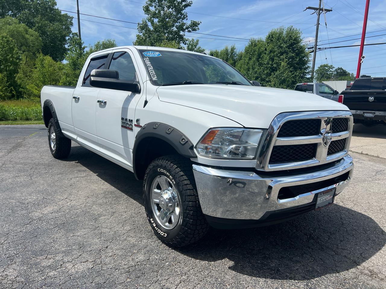 RAM 3500 SLT 4x4 Crew Cab 8' Box 2017