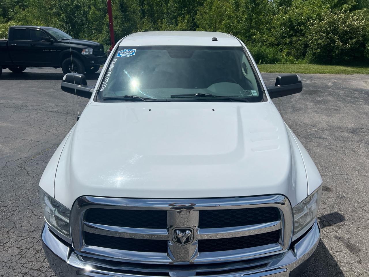 RAM 3500 SLT 4x4 Crew Cab 8' Box 2017