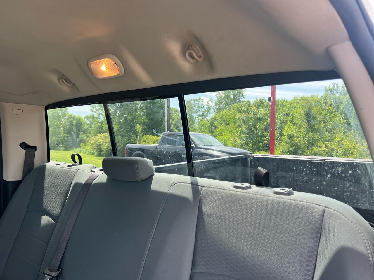 RAM 3500 SLT 4x4 Crew Cab 8' Box 2017
