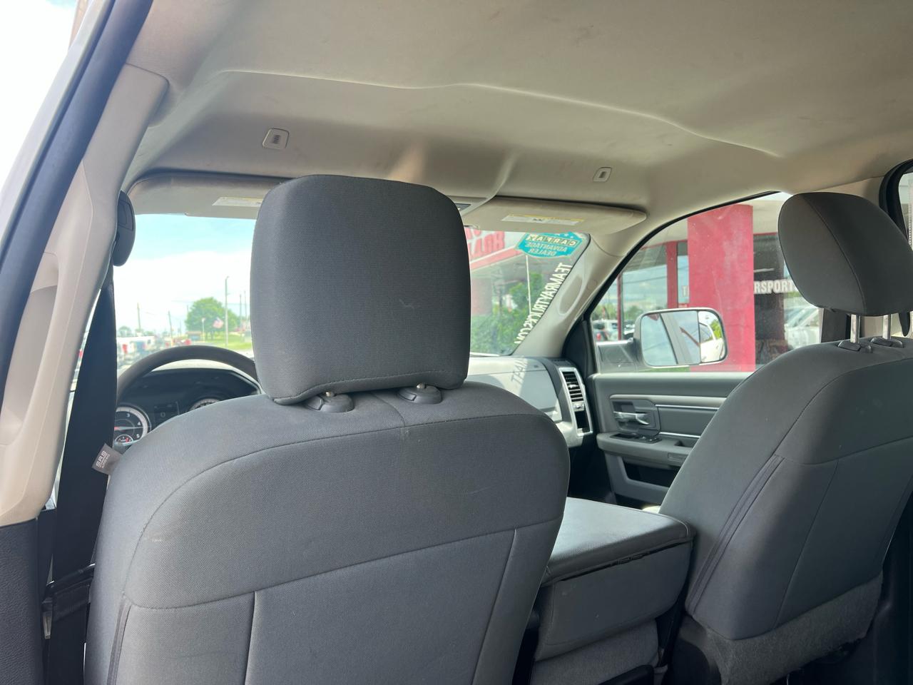 RAM 3500 SLT 4x4 Crew Cab 8' Box 2017