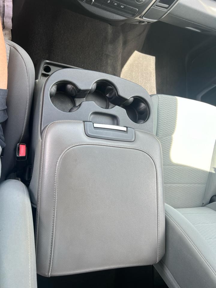 RAM 3500 SLT 4x4 Crew Cab 8' Box 2017